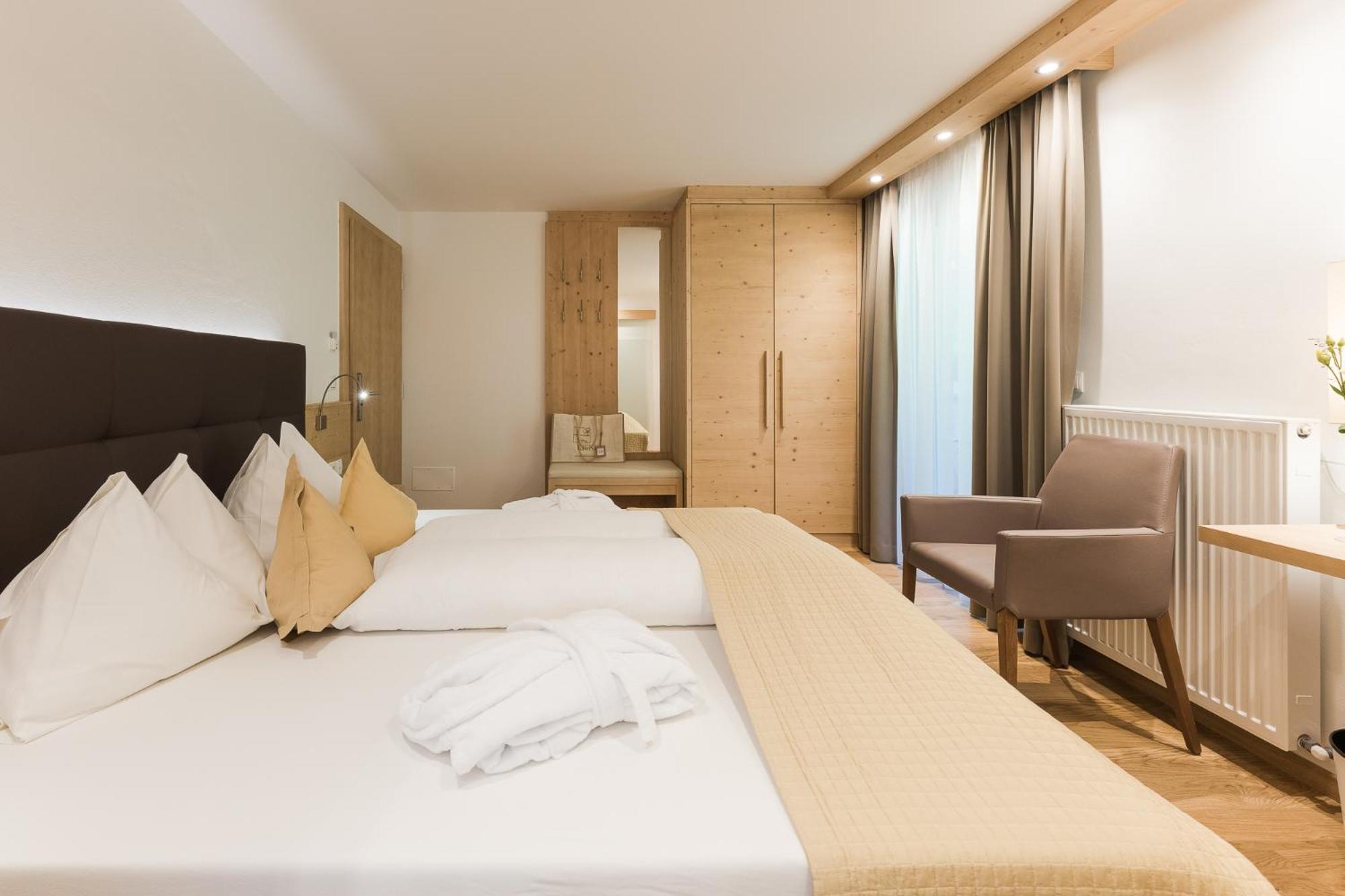 Hotel Kiendl Schenna Bilik gambar