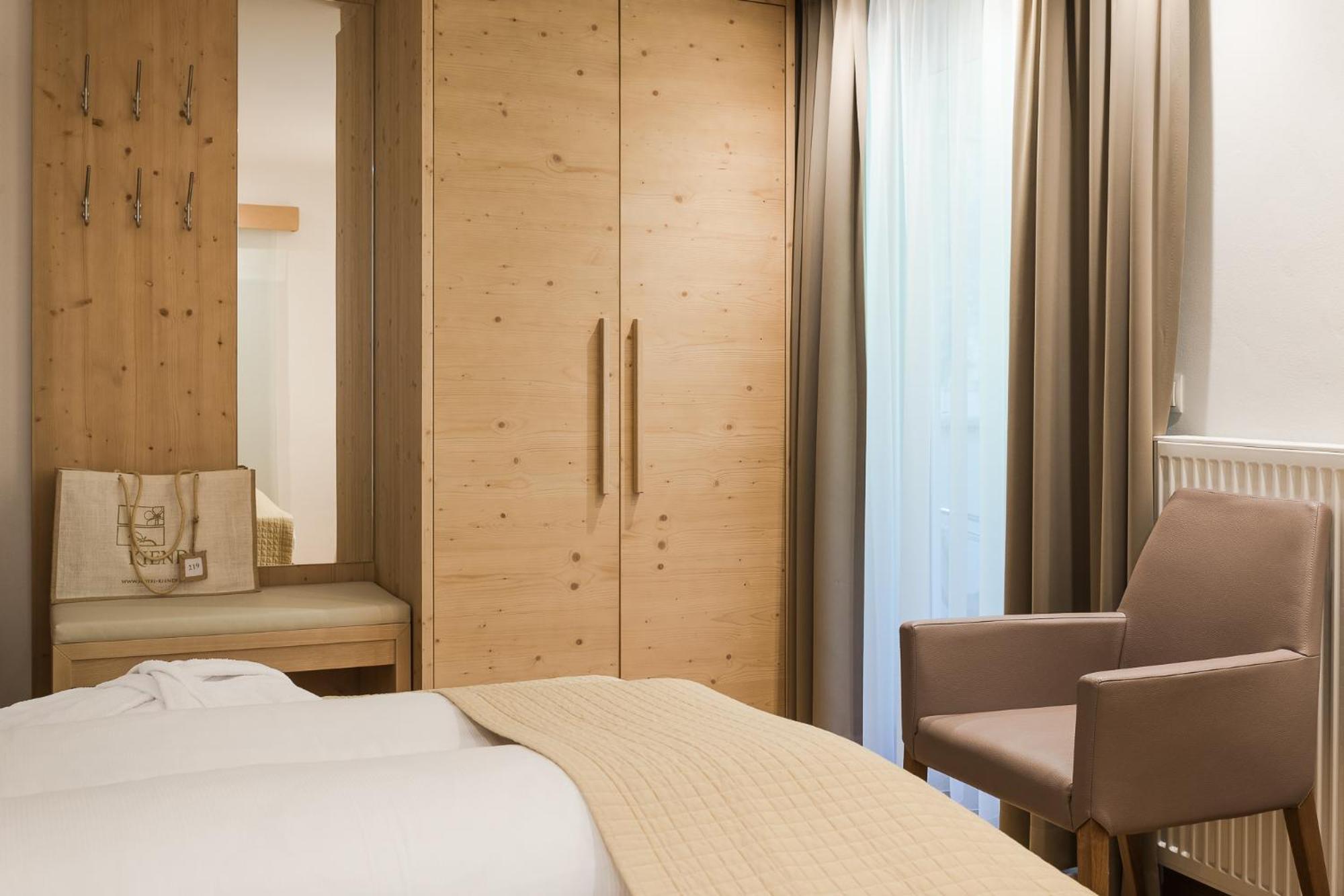 Hotel Kiendl Schenna Bilik gambar