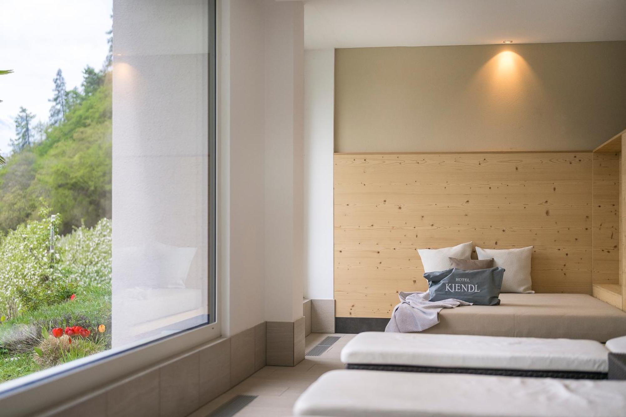 Hotel Kiendl Schenna Luaran gambar
