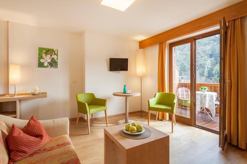Hotel Kiendl Schenna Luaran gambar